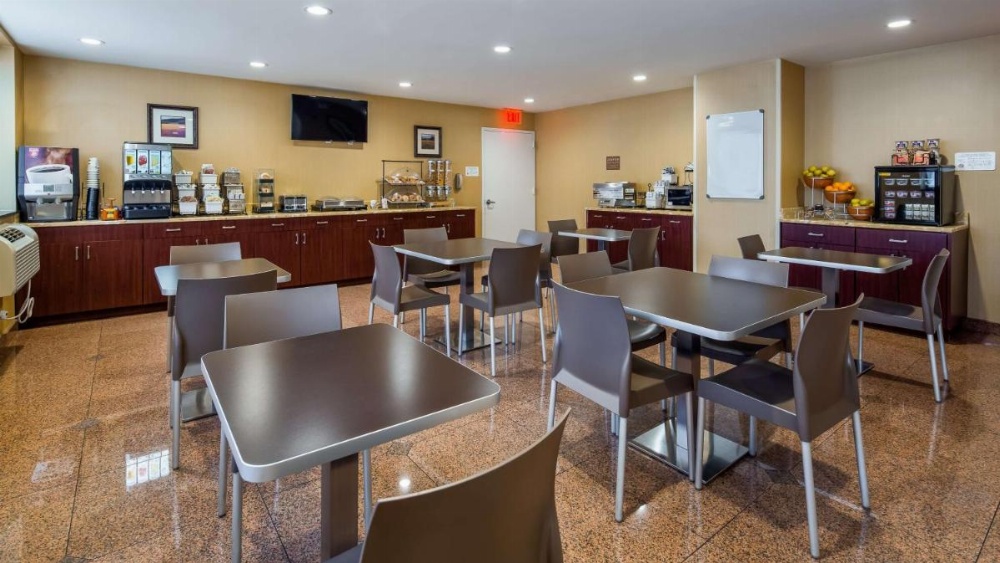 Best Western PLUS Arena Hotel